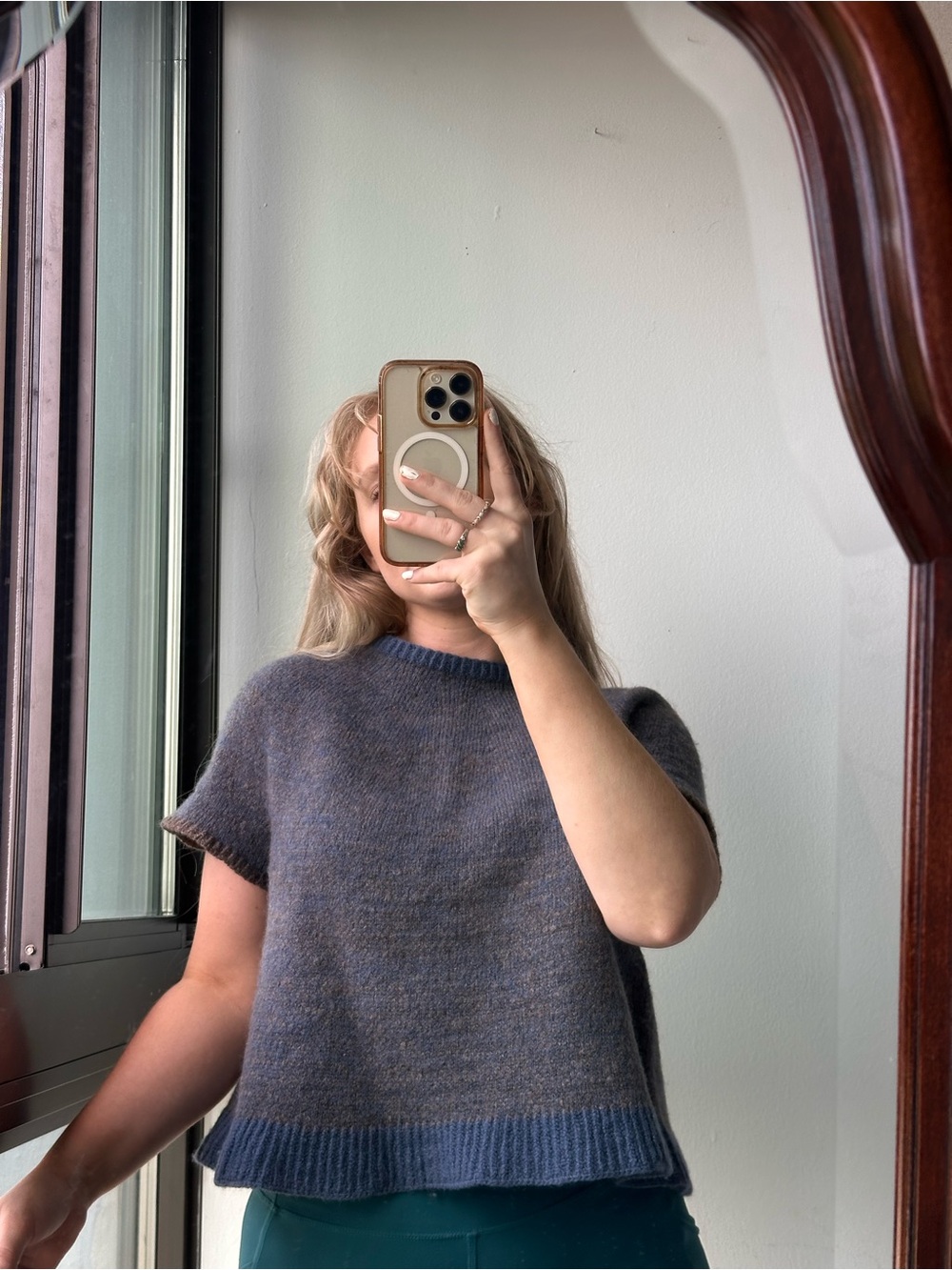 100% Wool Cozy Blue-Gray Short Sleeve Knit Top